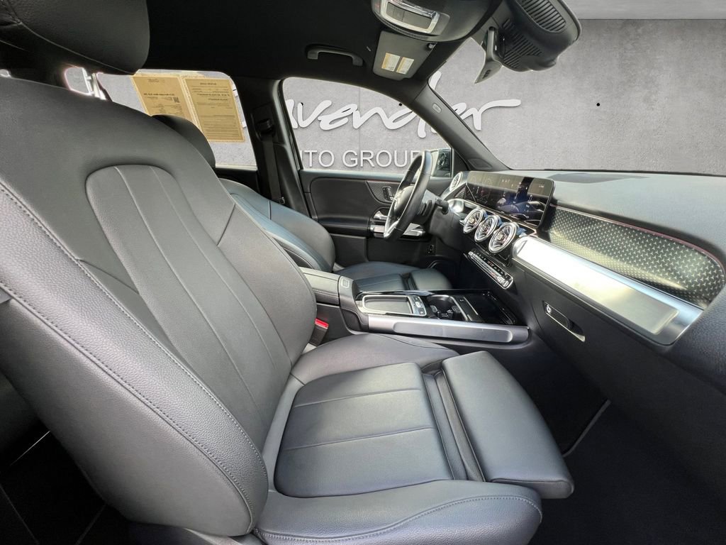 Used 2024 Mercedes-Benz GLB 250 image 24