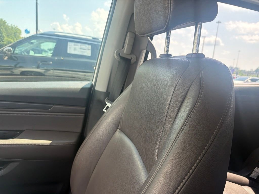 Used 2019 Honda Odyssey Touring image 4