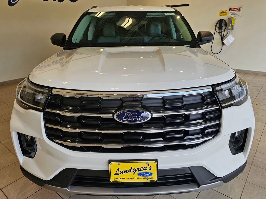 New 2025 Ford Explorer Active w/ Active Comfort Package image 7