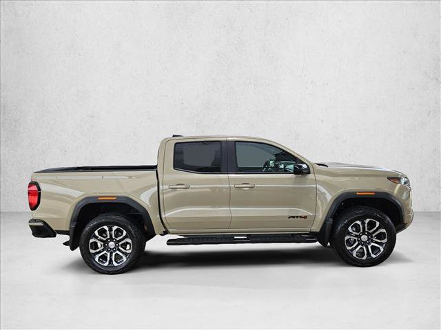 Used 2023 GMC Canyon AT4 w/ AT4 Premium Package AWD/4WD image 4