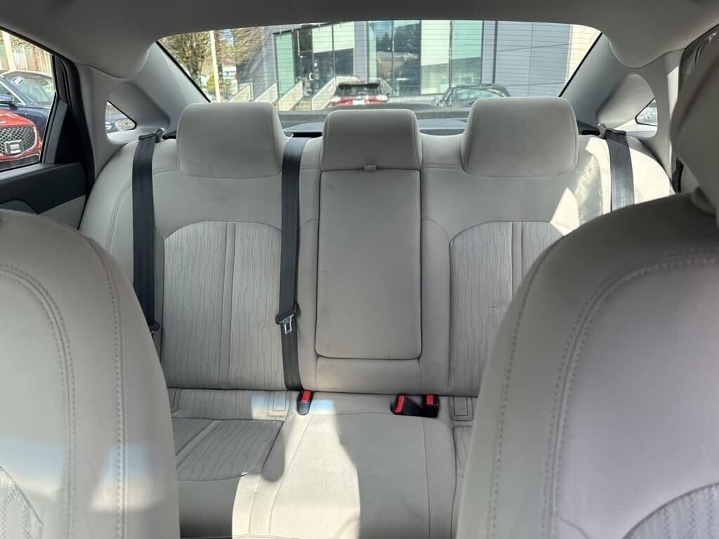 Used 2016 Hyundai Sonata Plug-In Hybrid FWD image 31