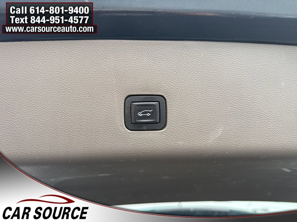 Used 2018 Chevrolet Traverse Premier image 35