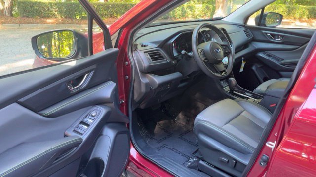Used 2025 Subaru Ascent Onyx Edition w/ Popular Package #2 AWD/4WD image 4