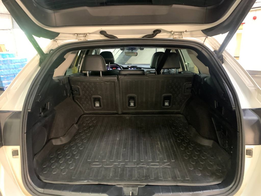 Used 2020 Subaru Outback Limited w/ Popular Package #2 AWD/4WD image 18