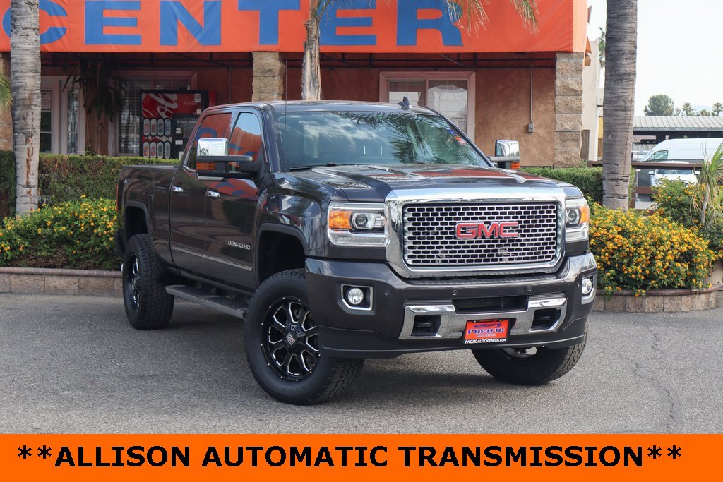 Used 2016 GMC Sierra 2500 Denali w/ Duramax Plus Package image 2