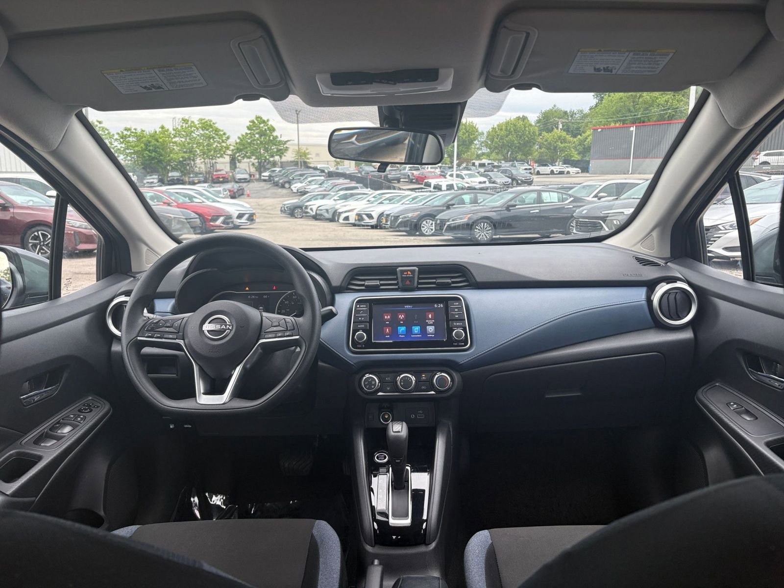 Used 2025 Nissan Versa SV FWD image 31