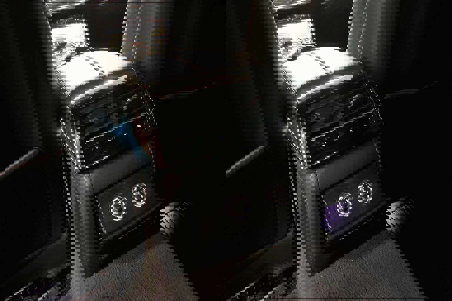 Used 2021 Audi A8 L 3.0T w/ Executive Plus Package image 33