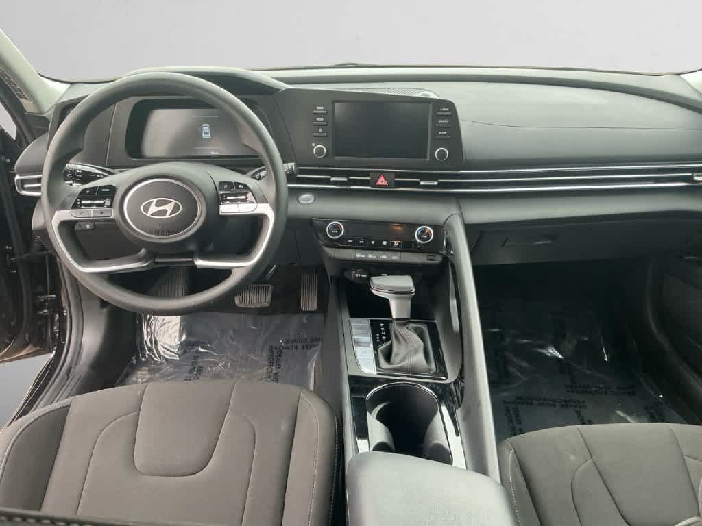 Used 2026 Hyundai Elantra Hybrid FWD image 10