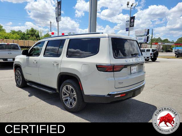 Used 2022 Jeep Wagoneer Series III w/ Rear Seat Video Group 1 AWD/4WD image 4