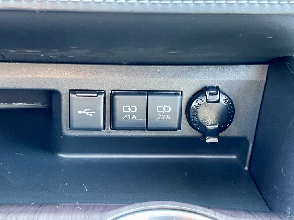 Used 2021 Toyota Highlander Platinum image 39