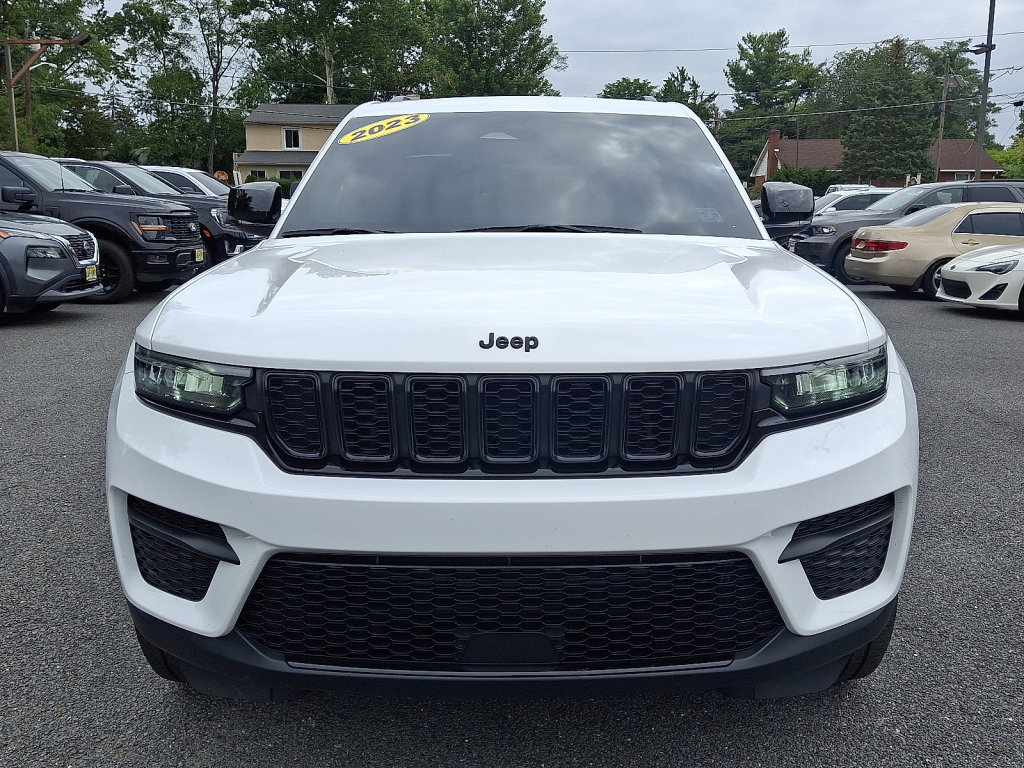 Certified 2023 Jeep Grand Cherokee Altitude image 8