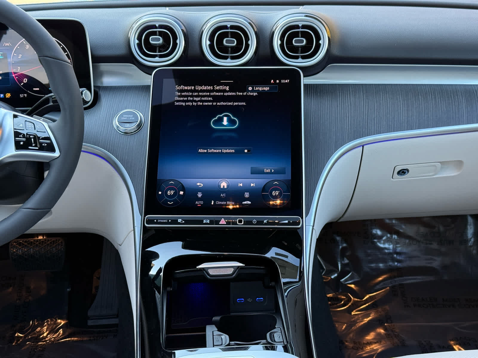 Certified 2026 Mercedes-Benz C 300 4MATIC Sedan image 13