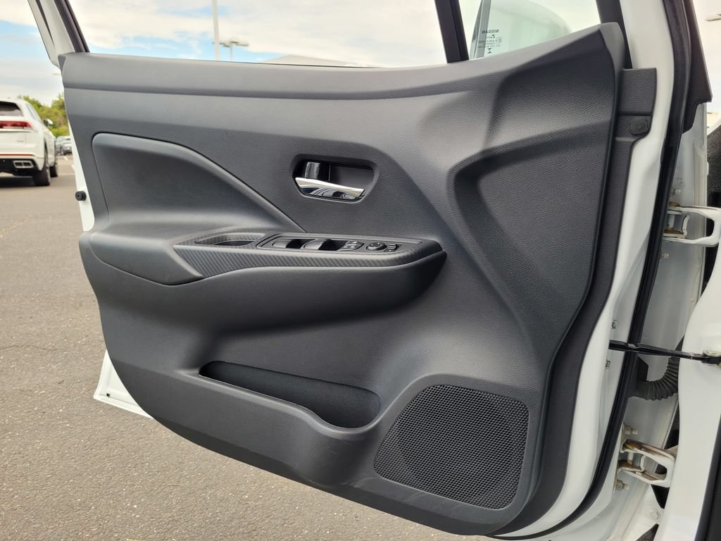 Used 2025 Nissan Versa SV FWD image 25