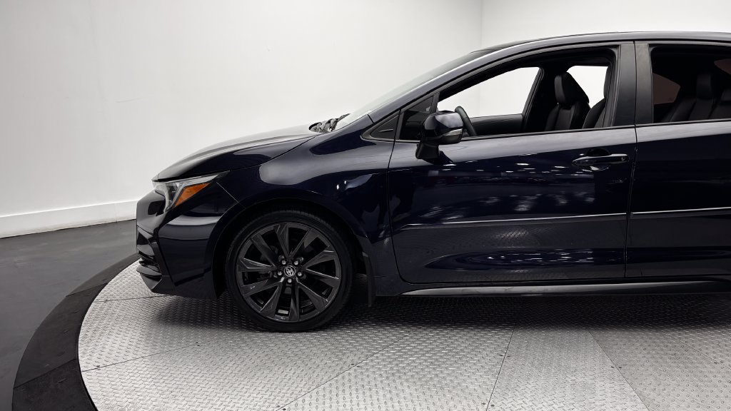 Used 2023 Toyota Corolla XSE FWD image 5