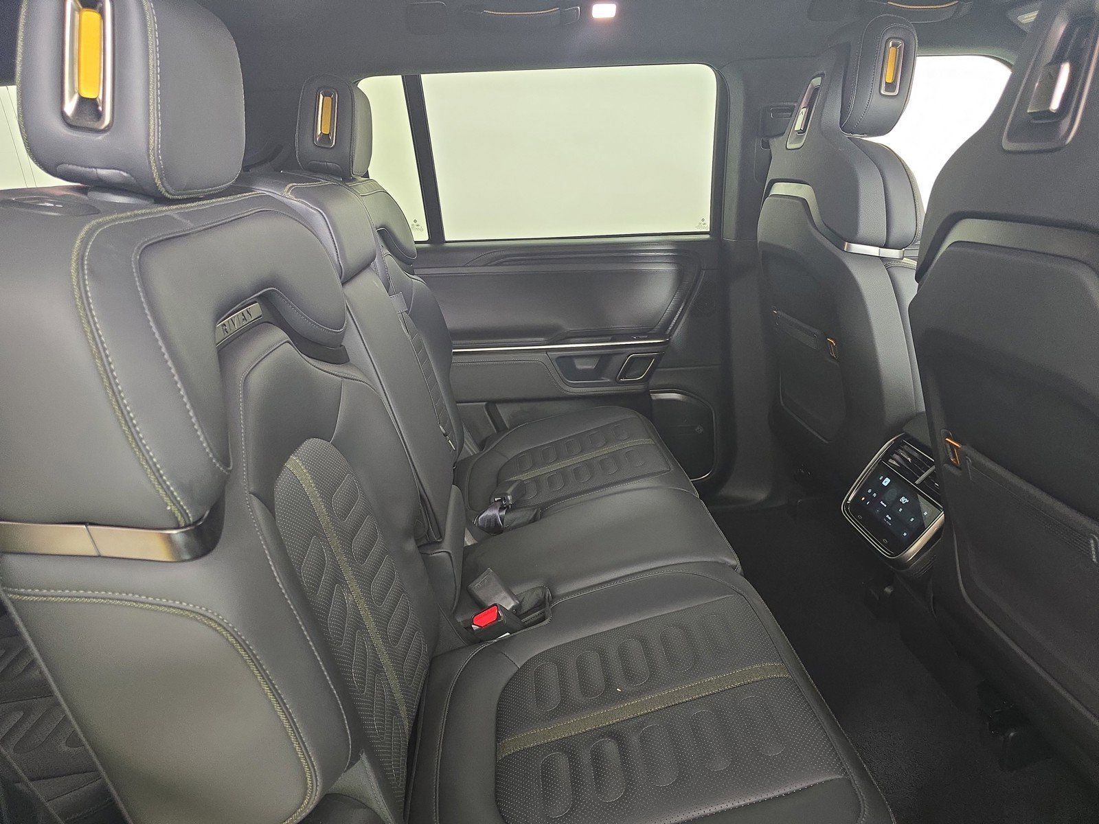 Used 2024 Rivian R1S Adventure image 23