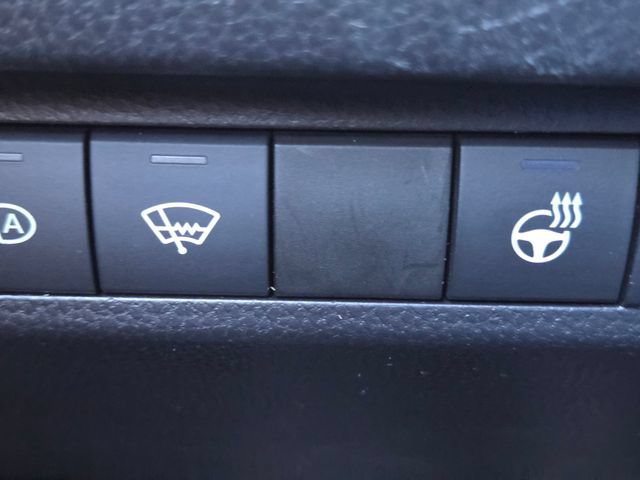 Used 2020 Toyota RAV4 XLE w/ Convenience Package AWD/4WD image 17