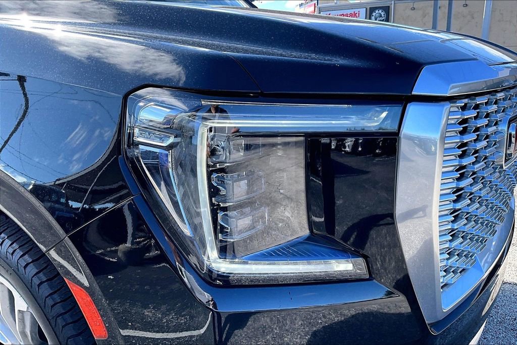 Used 2021 GMC Yukon XL Denali RWD image 41