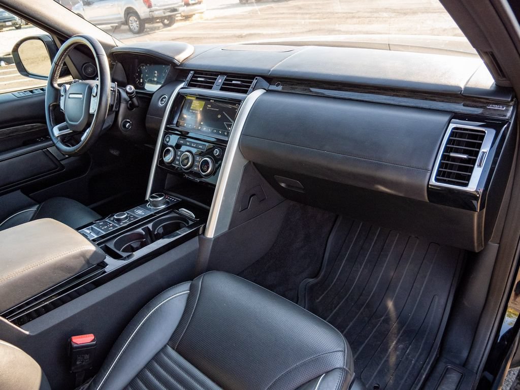 Used 2019 Land Rover Discovery HSE Luxury AWD/4WD image 16