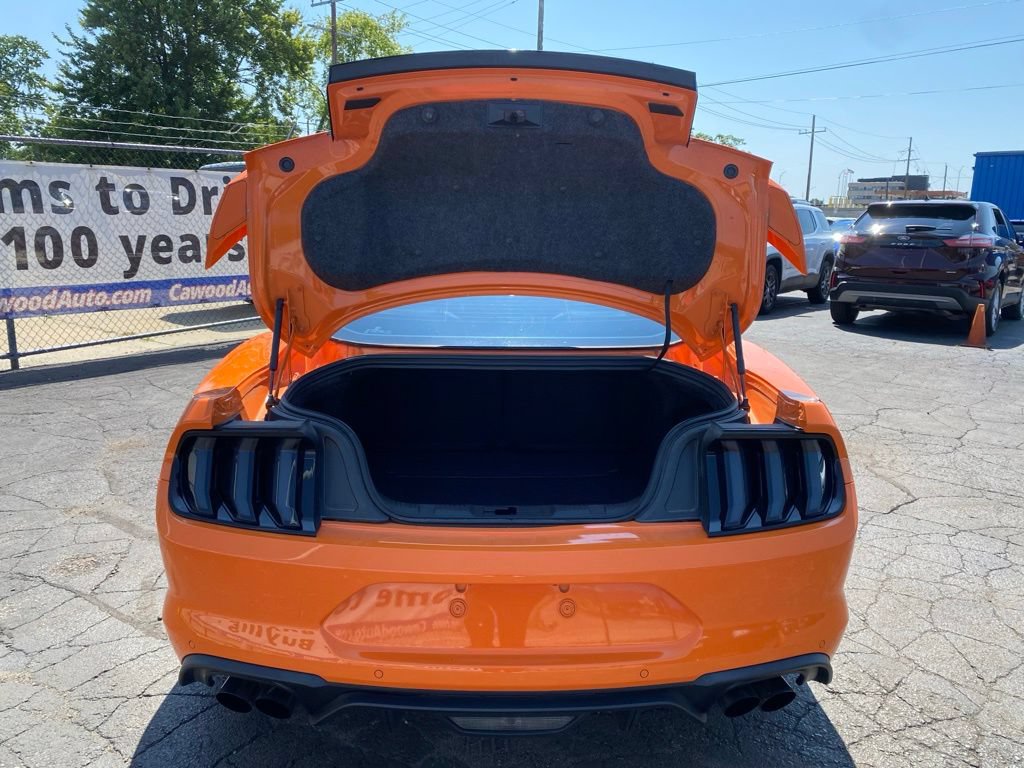 Used 2020 Ford Mustang GT Premium w/ GT Performance Package RWD image 4