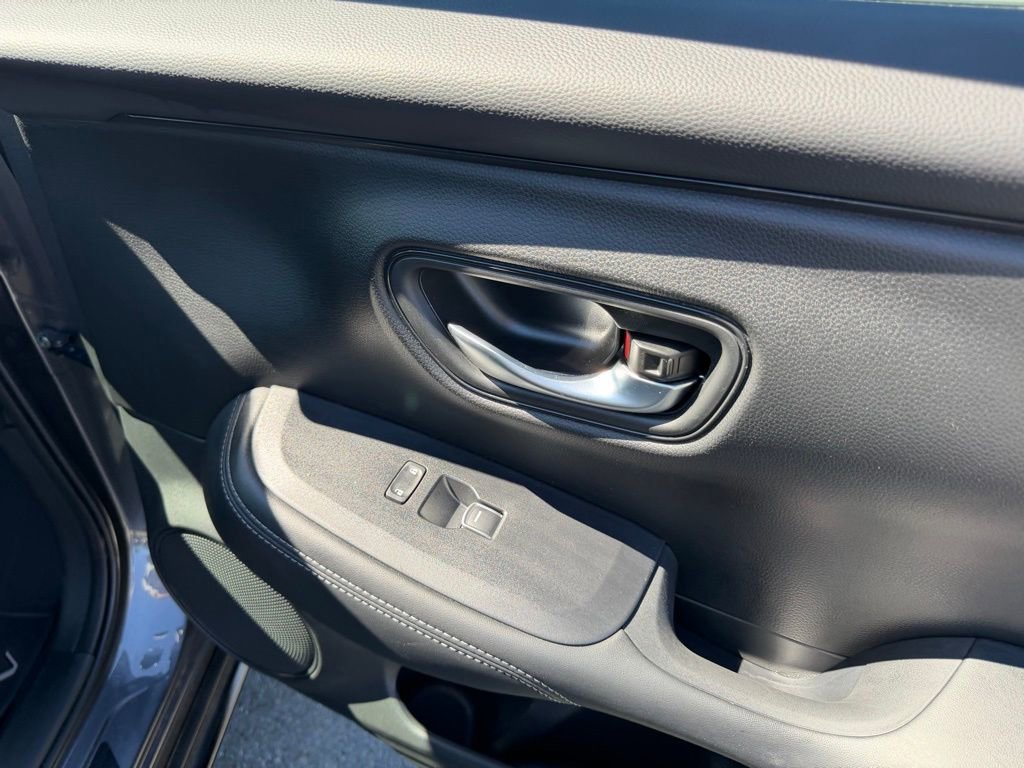 Used 2025 Honda HR-V EX-L image 30