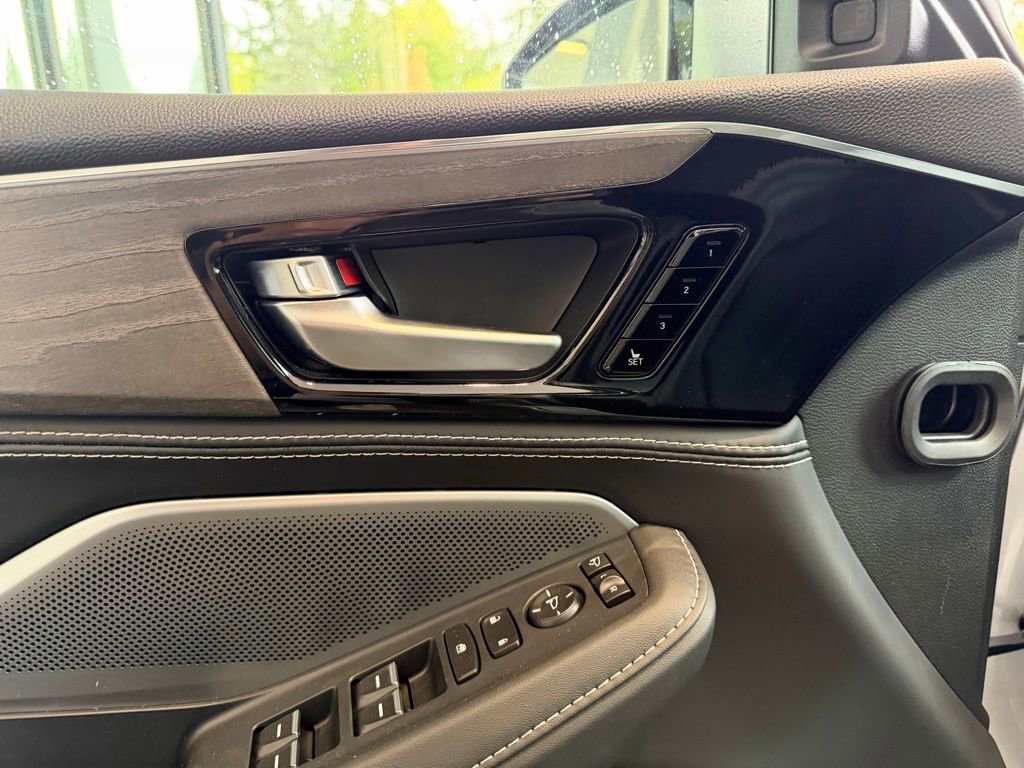New 2026 Acura MDX SH-AWD w/ Advance Package image 12