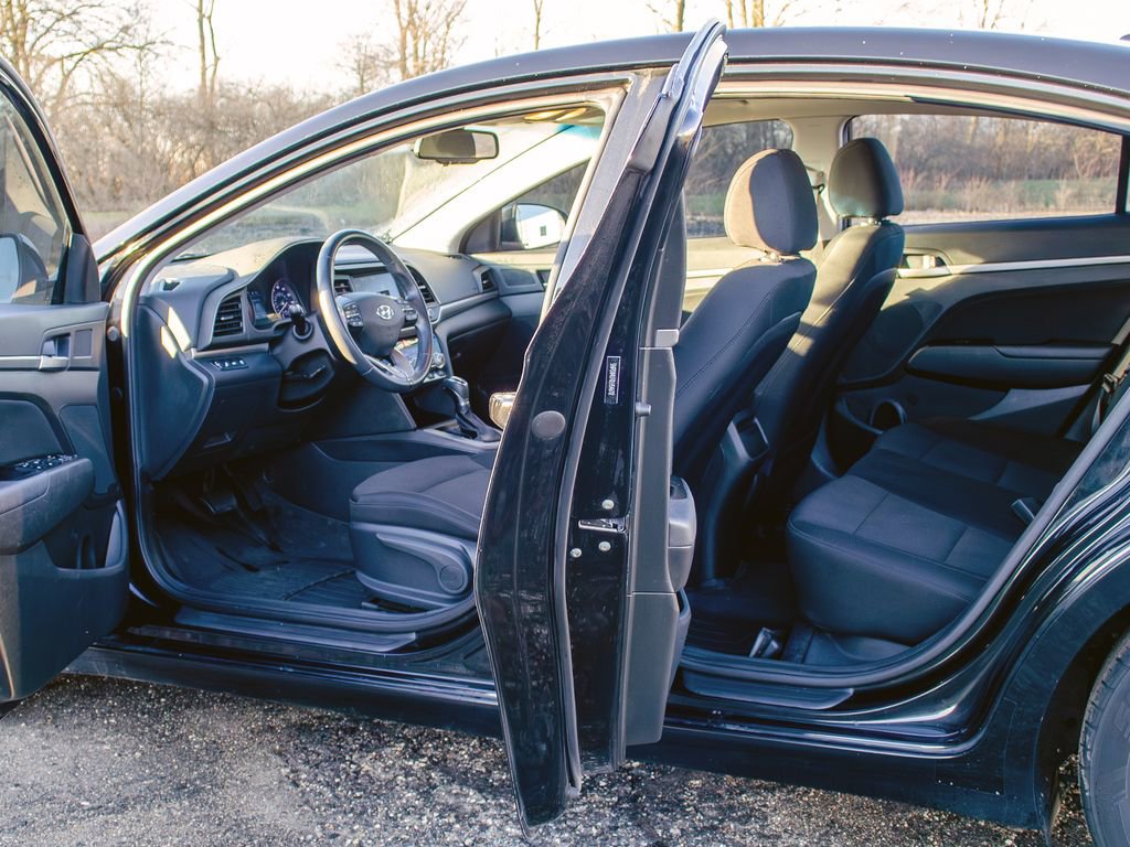 Used 2020 Hyundai Elantra Value Edition w/ Cargo Package (C1) image 7