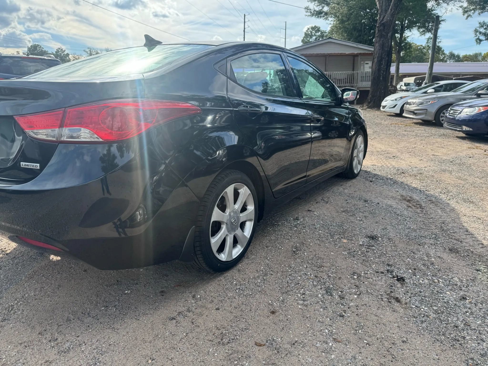 Used 2013 Hyundai Elantra Limited image 8