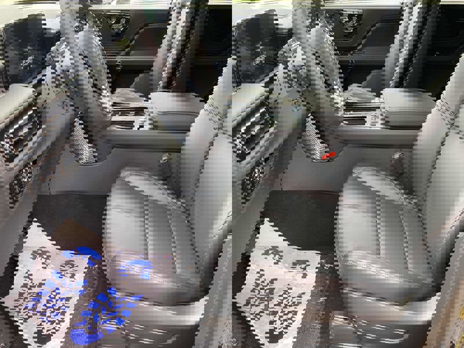 New 2025 Lincoln Aviator 2WD w/ Equipment Group 101A image 22