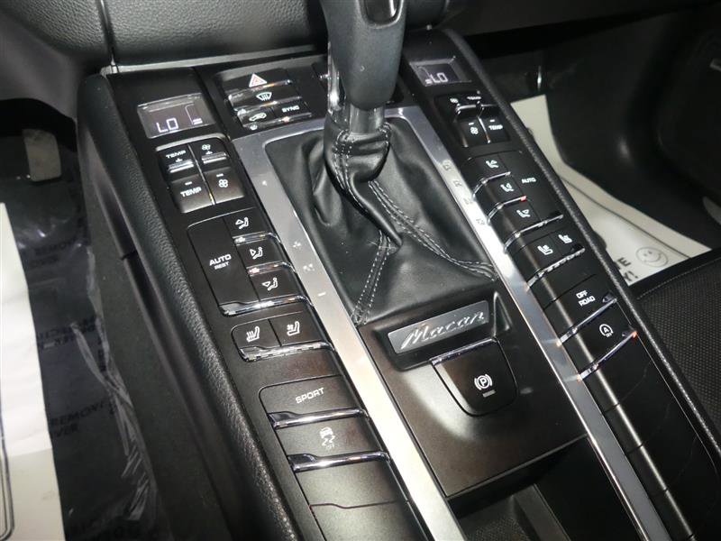 Used 2016 Porsche Macan S AWD/4WD image 41