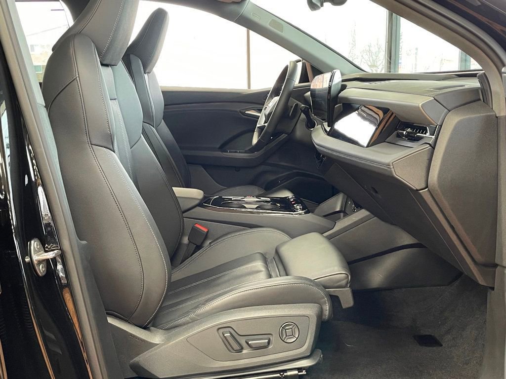 Used 2025 Audi Q6 e-tron Premium Plus w/ Premium Plus image 25