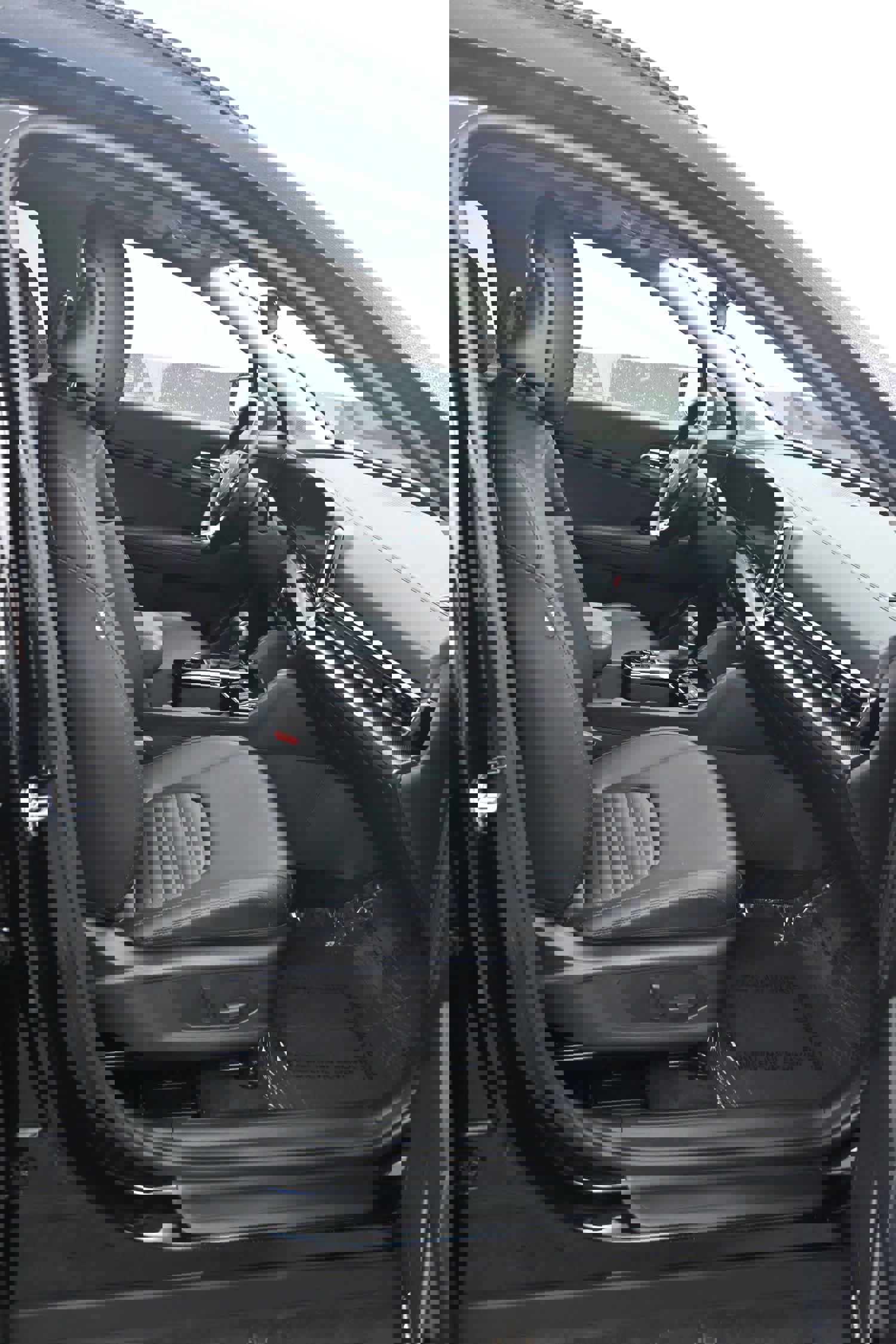 Used 2025 Kia Sportage SX image 9