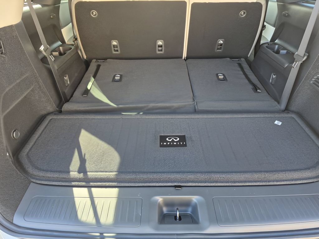 Certified 2026 INFINITI QX60 Luxe w/ Cargo Package AWD/4WD image 23