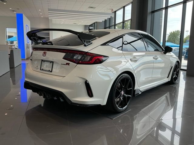 Used 2025 Honda Civic Type R image 2