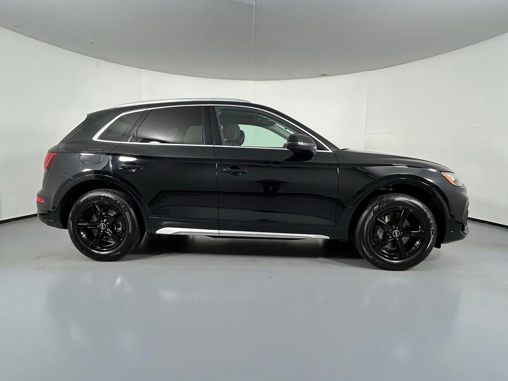 Used 2021 Audi Q5 2.0T Premium w/ Convenience Package AWD/4WD image 8