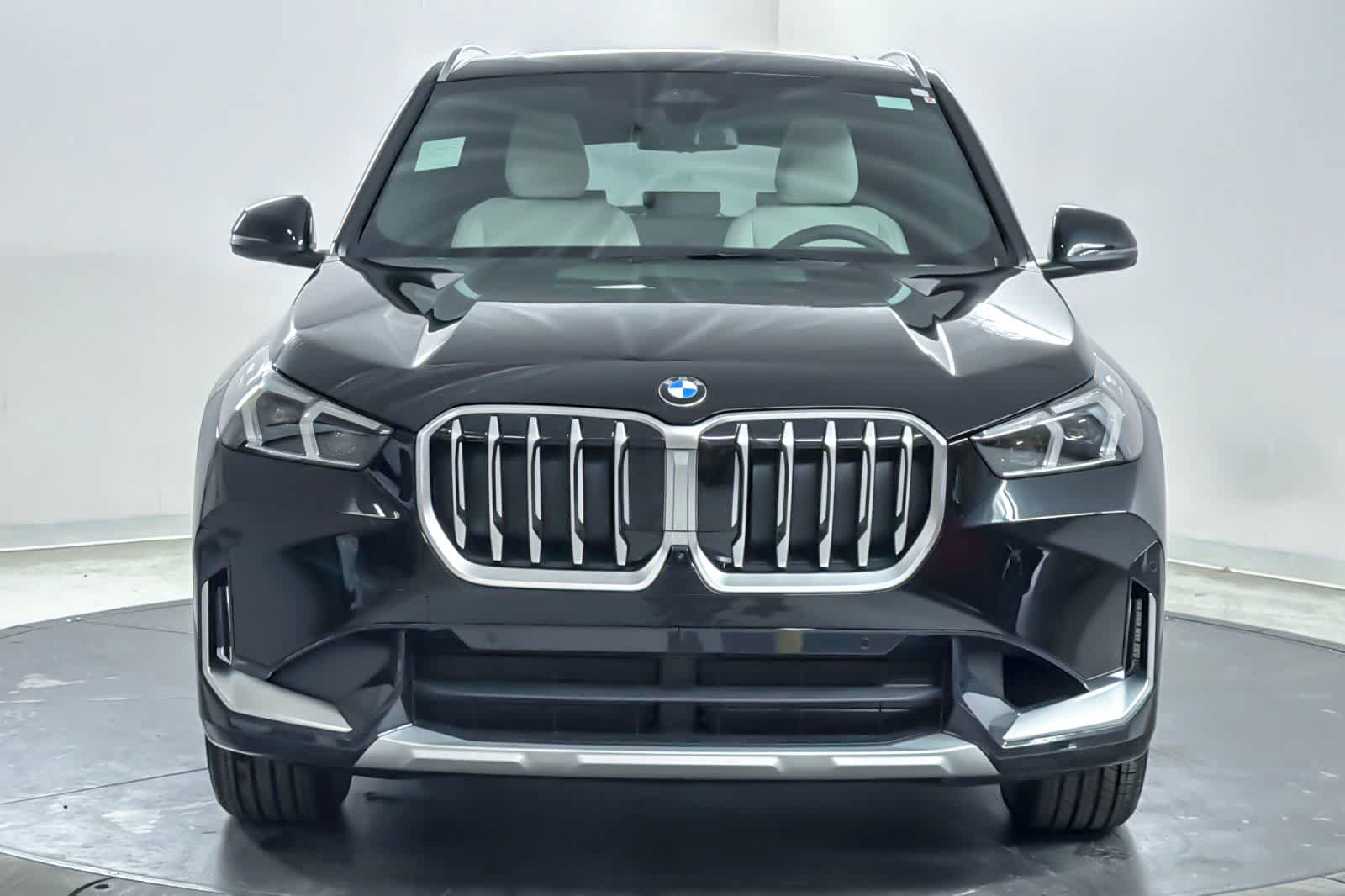 New 2026 BMW X1 xDrive28i w/ Technology Package AWD/4WD image 10