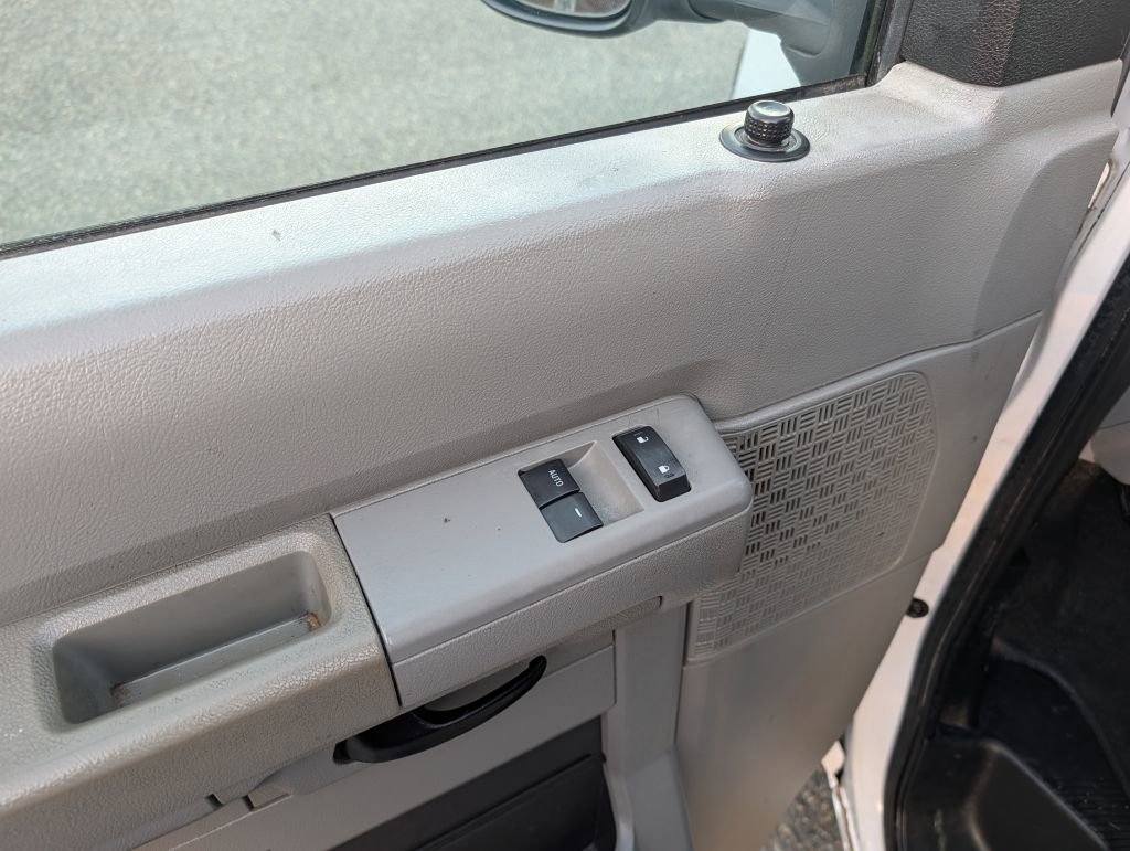 Used 2012 Ford E-350 and Econoline 350 Extended Super Duty w/ Commercial Cargo Van Pkg RWD image 12