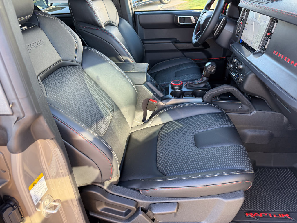 Used 2025 Ford Bronco Raptor AWD/4WD image 14