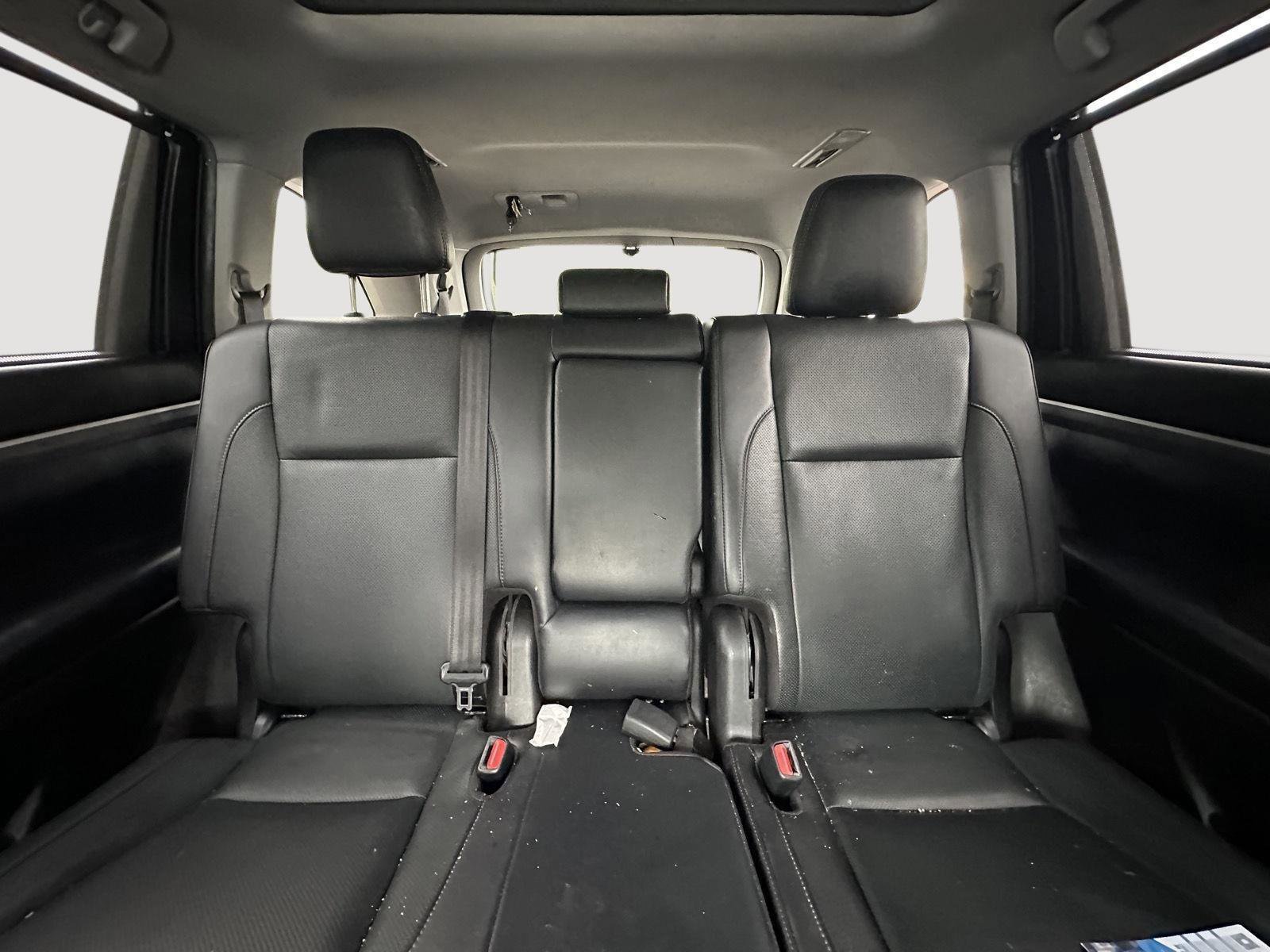 Used 2019 Toyota Highlander Limited Platinum AWD/4WD image 13