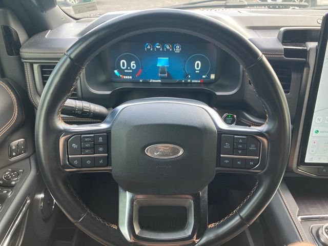 Used 2022 Ford Expedition Platinum AWD/4WD image 12