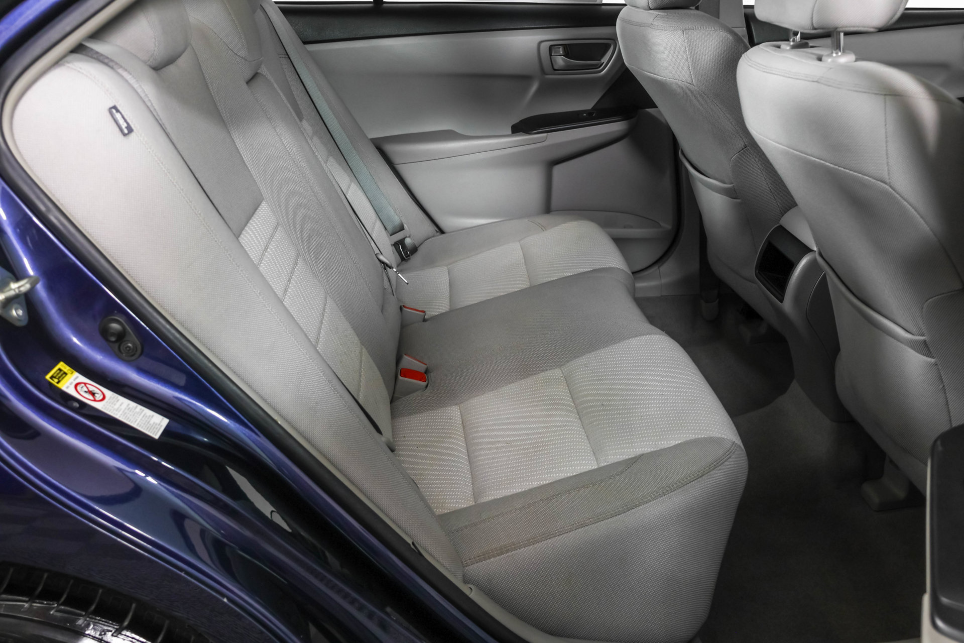 Used 2017 Toyota Camry LE w/ Moonroof Package FWD image 39