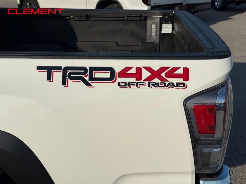 Used 2021 Toyota Tacoma TRD Off-Road image 5