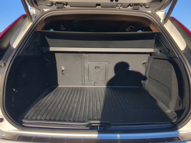 Used 2021 Volvo XC60 T5 Inscription w/ Advanced Package image 12