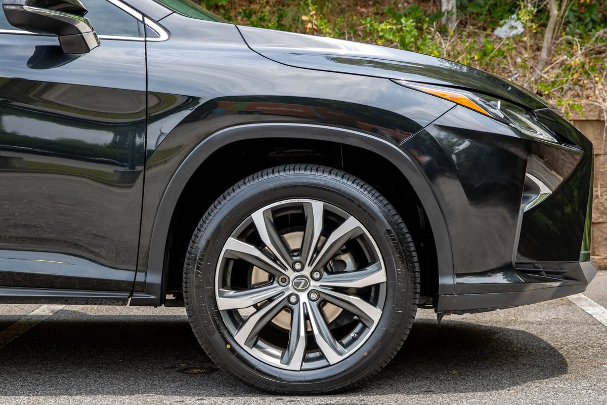 Used 2019 Lexus RX 350L FWD w/ Premium Package image 5