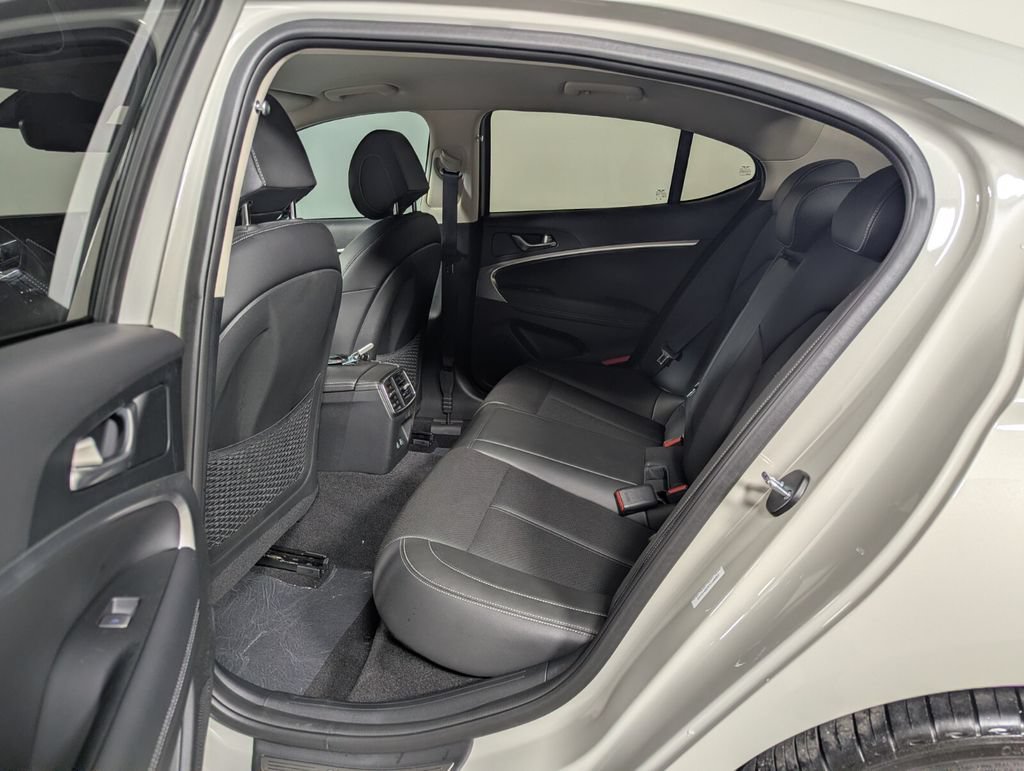 Used 2026 Genesis G70 2.5T RWD image 25