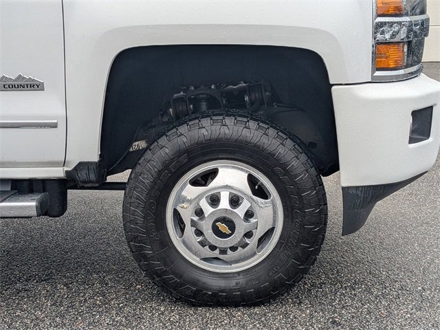 Used 2016 Chevrolet Silverado 3500 High Country w/ Duramax Plus Package image 11