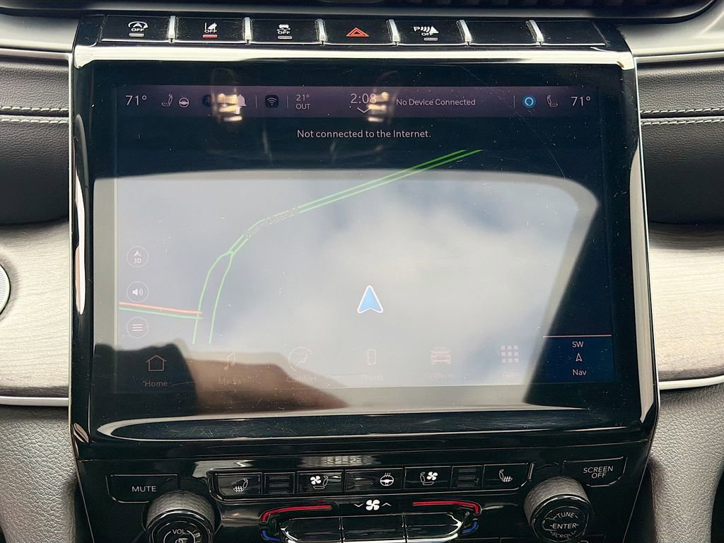 Used 2024 Jeep Grand Cherokee L Limited w/ Luxury Tech Group II image 35