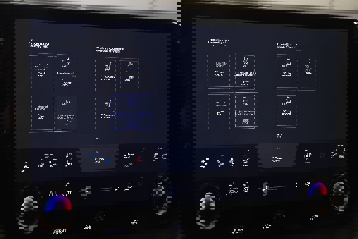 Used 2024 Lexus RX 350 Premium w/ Convenience Package image 35