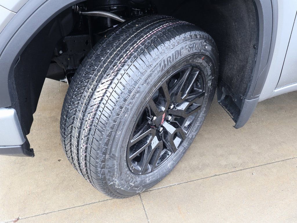 New 2026 GMC Sierra 1500 Elevation w/ LPO, Elevation Black Package image 42