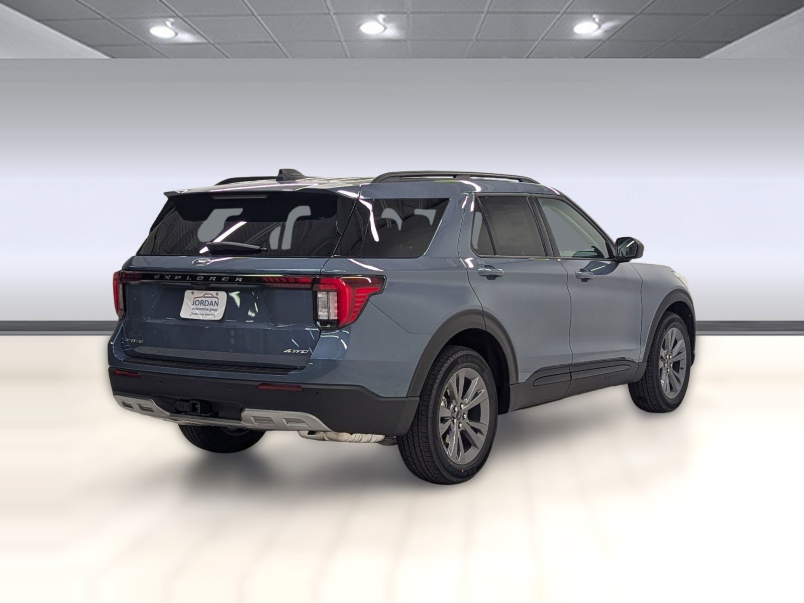 New 2026 Ford Explorer Active w/ Active Comfort Package image 7