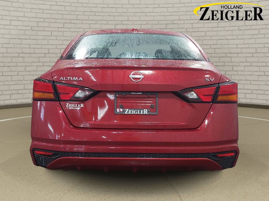 Used 2024 Nissan Altima 2.5 SV image 6